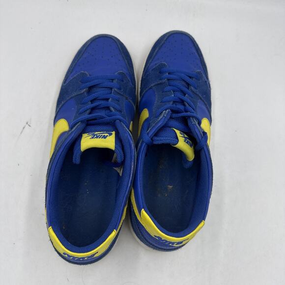 Athletic_Shoes